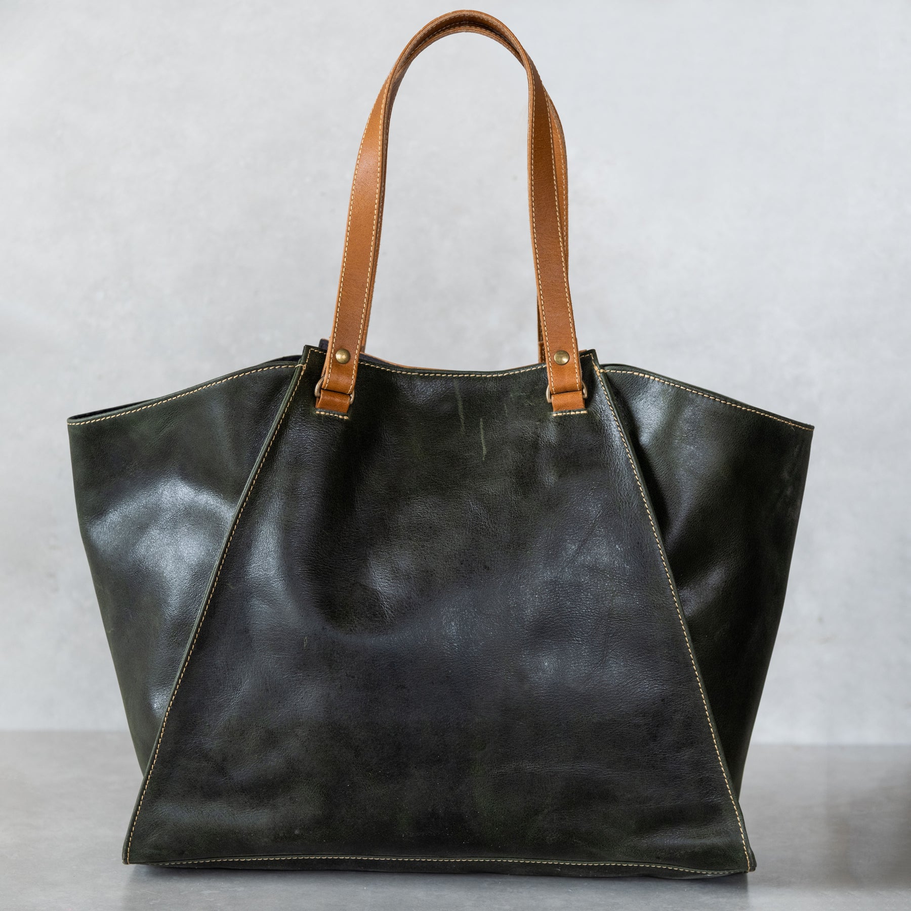 ANGOLA -LEATHER BAG – artimagejaipur